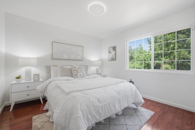 Beautifully maintained and freshly painted, this spacious - photo 27