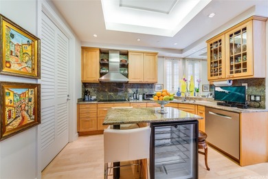 Discover refined island living in this elegant 2-bedroom, 2 - photo 9