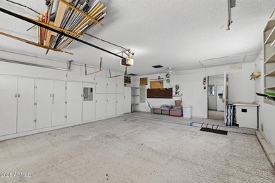 Welcome to this well-maintained Annapolis model. Situated on an - photo 34