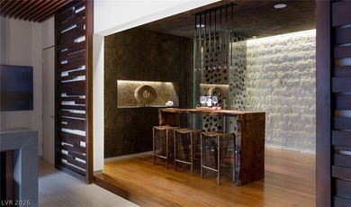 Pristine symmetrical landscaping paves your entrance into this - photo 34