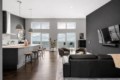 The Black Pearl is a rare coastal masterpiece perched high on 4 - photo 10