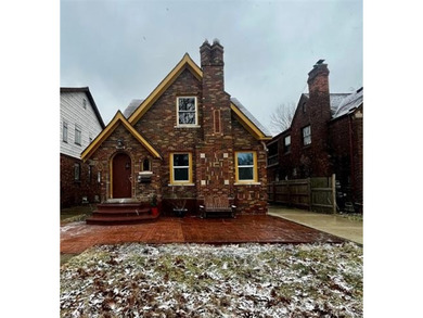 Lake Saint Clair Home For Sale in Detroit Michigan