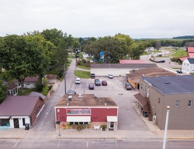 Own your own restaurant! Commercial property with a successful - photo 3