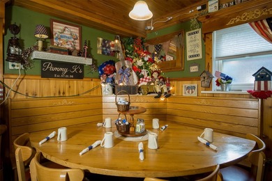 Own your own restaurant! Commercial property with a successful - photo 6