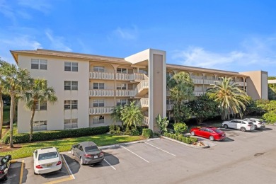 Lake Condo For Sale in Coconut Creek, Florida