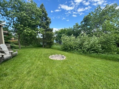 Two bedroom and one bathroom cabin with a view you must see for - photo 20