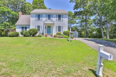 Style, location, and function place this charming Cape Cod - photo 2