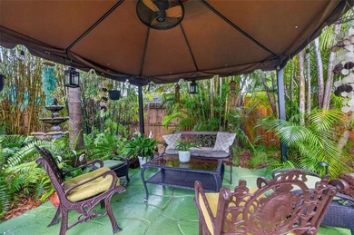 This charming 1925 bungalow is situated perfectly in the heart - photo 23