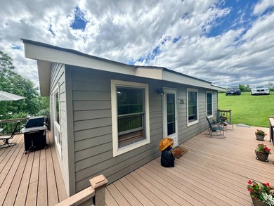 Two bedroom and one bathroom cabin with a view you must see for - photo 27
