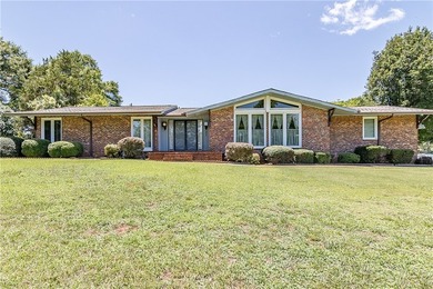 Lake Hartwell Home Active Under Contract in Anderson South Carolina