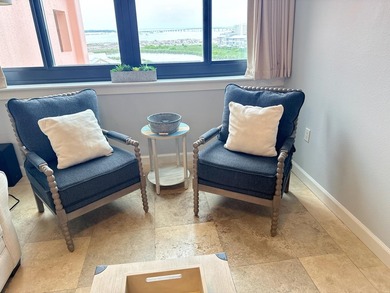 TOP FLOOR ALERT!!!! Outstanding views to the Destin Harbor and - photo 3