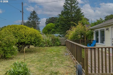 Welcome to this charming 2 bedroom, 1 bath coastal cottage - photo 4
