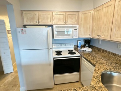 TOP FLOOR ALERT!!!! Outstanding views to the Destin Harbor and - photo 9
