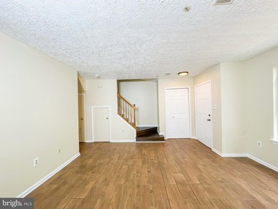 Welcome to 7218 Unit #4! This bright and updated home features a - photo 5