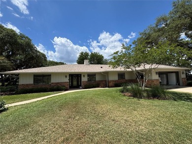 Stunning Lakefront Package - Three Properties - photo 3
