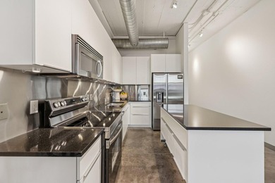 Amazing historic loft featuring soaring ceilings, oversized - photo 11