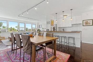 Welcome to 4555 Henry Hudson Pkwy #805 at Briar Oaks, a bright - photo 2