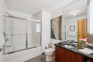 Amazing historic loft featuring soaring ceilings, oversized - photo 14