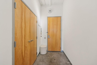 Amazing historic loft featuring soaring ceilings, oversized - photo 21