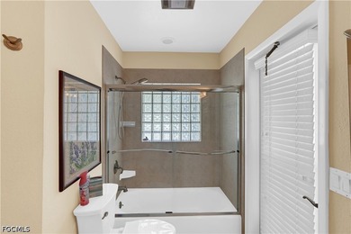 Welcome to this beautifully updated 3-bedroom, 2-bathroom pool - photo 28