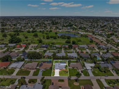 Welcome to this beautifully updated 3-bedroom, 2-bathroom pool - photo 36