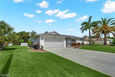 Welcome to this beautifully updated 3-bedroom, 2-bathroom pool - photo 38