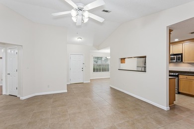 Are you ready to move in? The main areas have beautiful, new - photo 2