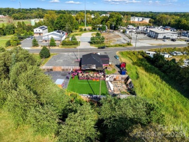 Prime opportunity at 6711 Freedom Drive - this spacious property