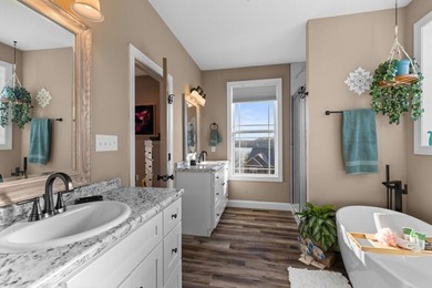 Motivated Seller! ALL furniture conveys with the home, making - photo 15