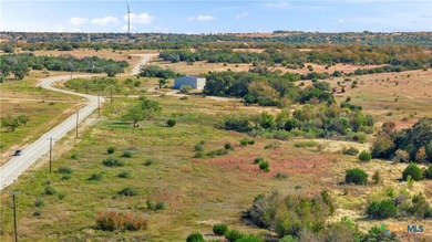 Welcome to your Texas Hill Country paradise! This exceptional 14 - photo 18