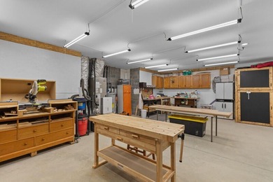 Motivated Seller! ALL furniture conveys with the home, making - photo 30