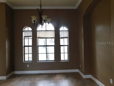Nice 3/2 with formal living room with sliders leading to back - photo 8