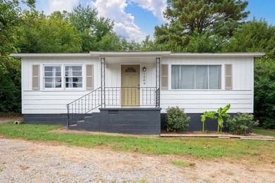 Greers Ferry Lake Home For Sale in Heber Springs Arkansas