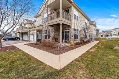 Lake Condo For Sale in Pewaukee, Wisconsin