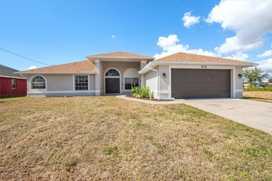Cape Coral Area Home Sale Pending in Cape Coral Florida