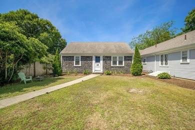 Welcome to 11A Gate Way, where the Cape Cod lifestyle you've - photo 2
