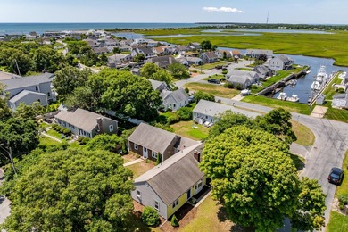Welcome to 11A Gate Way, where the Cape Cod lifestyle you've - photo 4