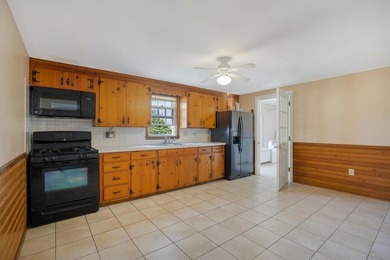 Welcome to 11A Gate Way, where the Cape Cod lifestyle you've - photo 10