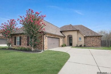 (private lake, pond, coastal) Home For Sale in Prairieville Louisiana