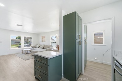 Welcome to sunny torrance. This home is a renovated modern 3 - photo 12