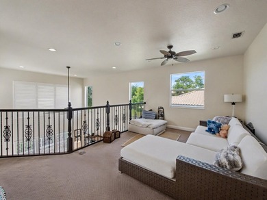 This stunning 5-bedroom, 4-bathroom residence offers the perfect - photo 15