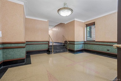 Two Bedrooms Co-op Unit in Great Location! Hardwood Floors - photo 18