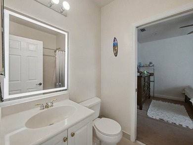 This stunning 5-bedroom, 4-bathroom residence offers the perfect - photo 24