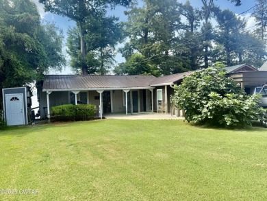 Lake Home For Sale in Hornbeak, Tennessee
