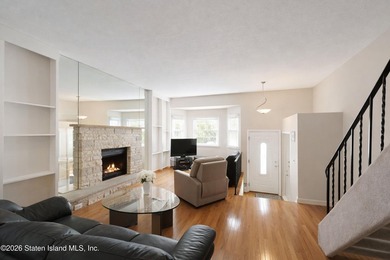 Located in the heart of New Springville, this 3-bedroom - photo 3