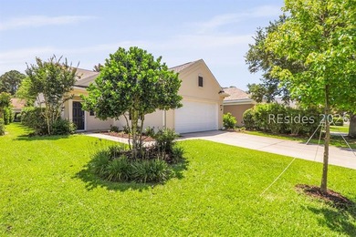 Welcome home to this beautifully renovated Camellia model - photo 8