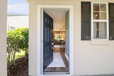 Welcome home to this beautifully renovated Camellia model - photo 9