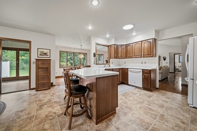 Beautifully maintained and set on a corner lot, this ranch-style - photo 10