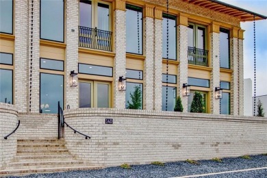 Lake Condo For Sale in Fayetteville, Georgia