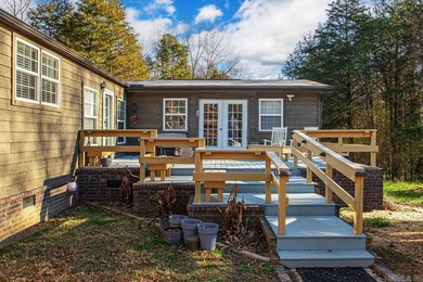 If you've been searching for acreage with water, privacy, and